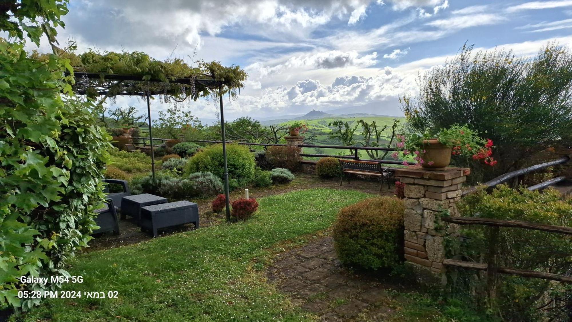 Borgo Fastelli Aparthotel Сартеано Екстериор снимка